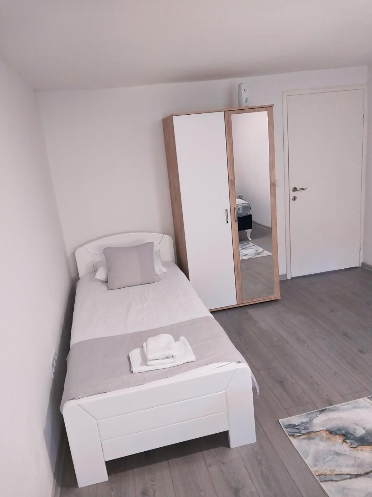Apartament Ajla - Free Parking Sarajewo Zewnętrze zdjęcie